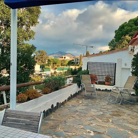 Сasa de vacaciones With Terrace