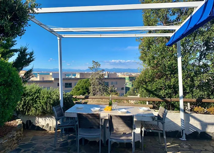 Casa vacanze House In Roses With Waterfront Views Montjoi